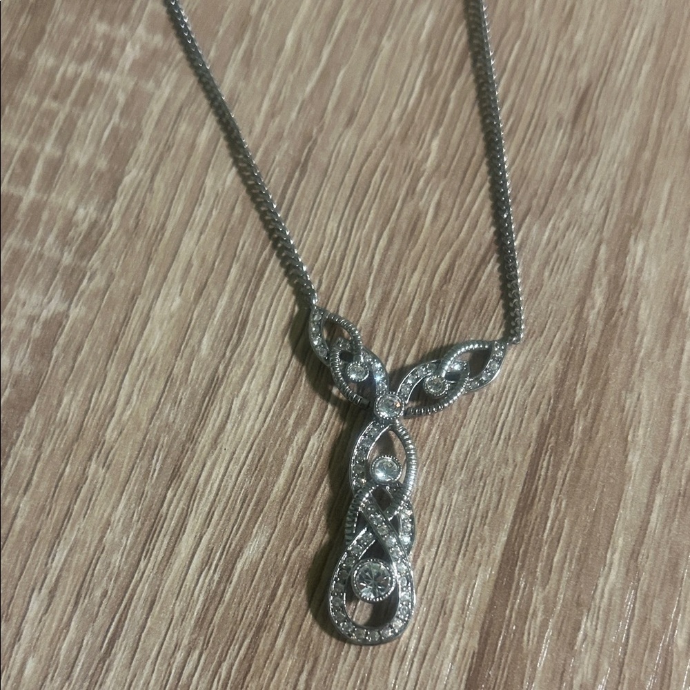 Elegant Silver Necklace